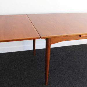 parkeer teak extension table crop