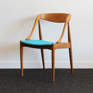 th-brown-chair-aqua-2
