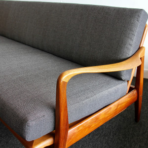 t.h. brown daybed_grey_web