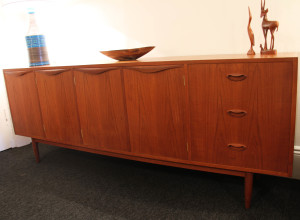 chiswell teak sideboard 01