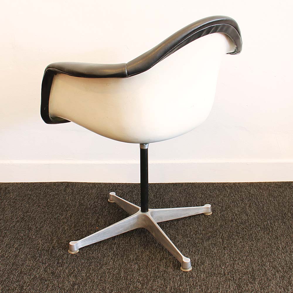 eames tub chair