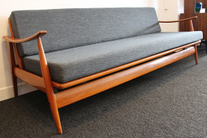 TH Brown Daybed storm 10