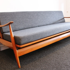 TH Brown Daybed storm 2