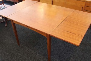small teak extension table 3